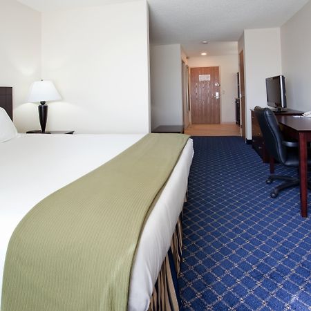 Holiday Inn Express Hotel & Suites Torrington By Ihg Værelse billede