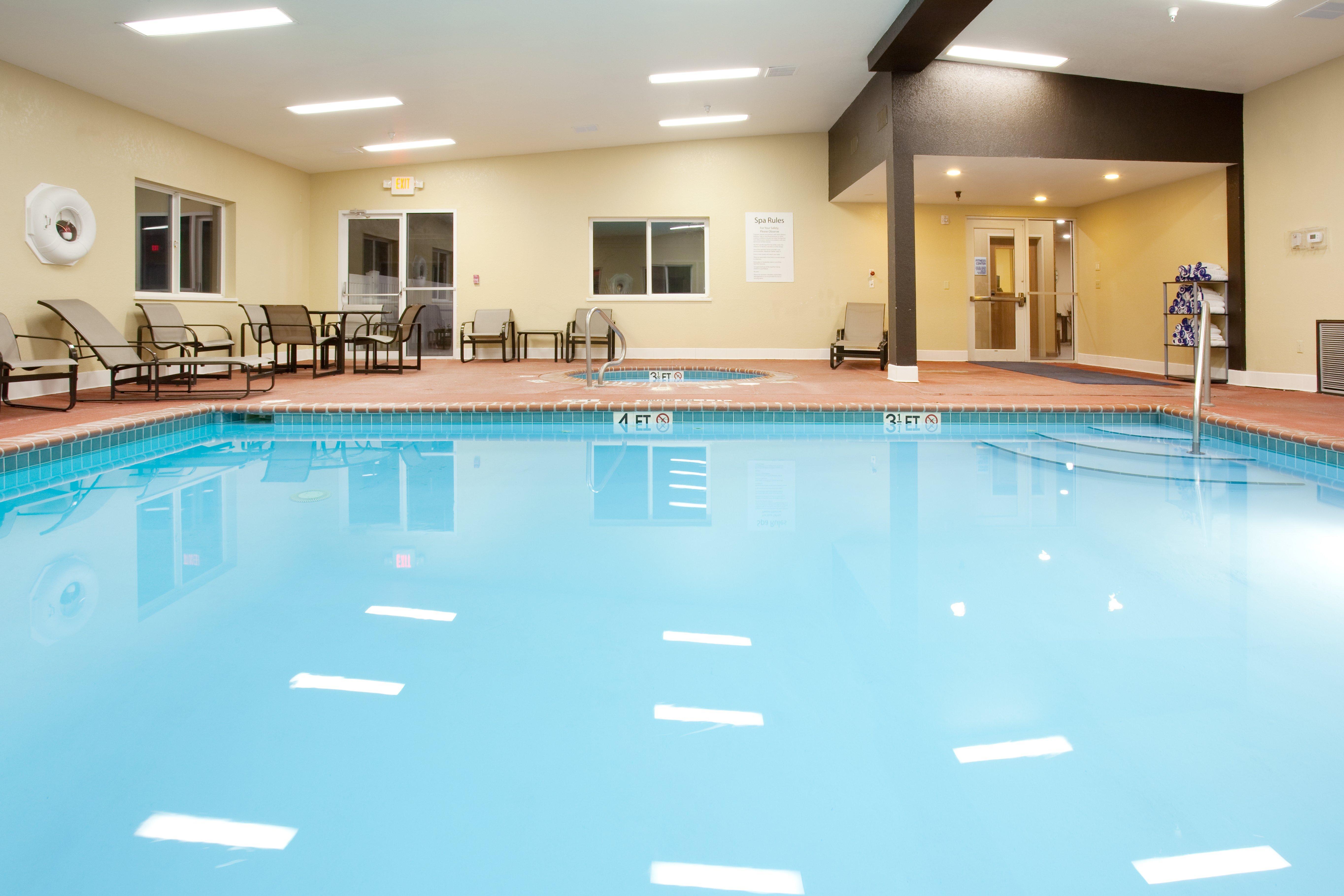 Holiday Inn Express Hotel & Suites Torrington By Ihg Eksteriør billede